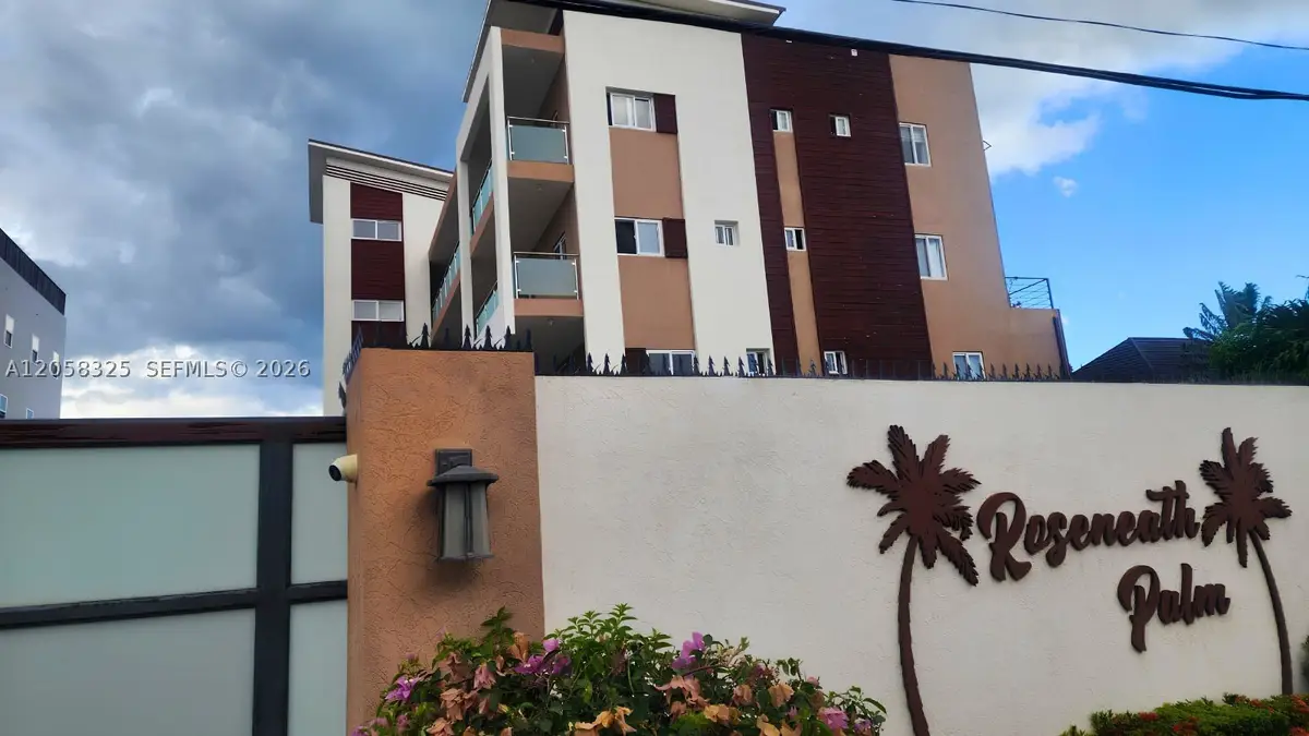 7 Roseneath Avenue, New Kingston #D, Kingston, FL  - #1