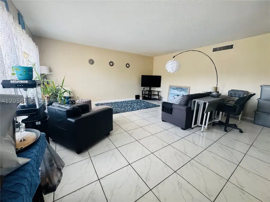 11855 NE 19th #22, North Miami, FL 33181 - #3
