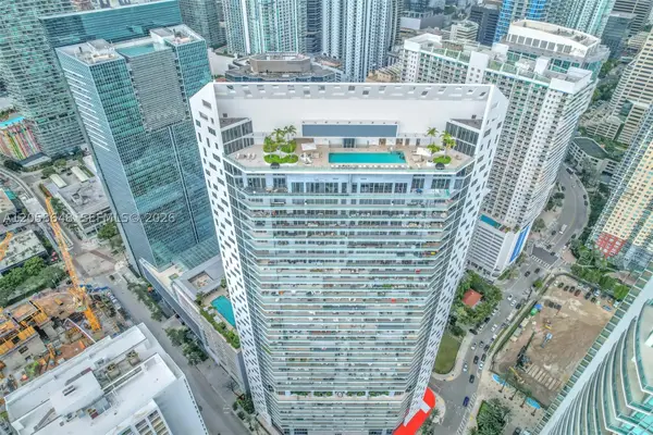 1300 Brickell Bay #2005, Miami, FL 33131