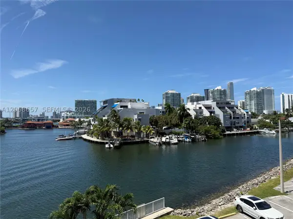 400 Kings Point #311, Sunny Isles Beach, FL 33160