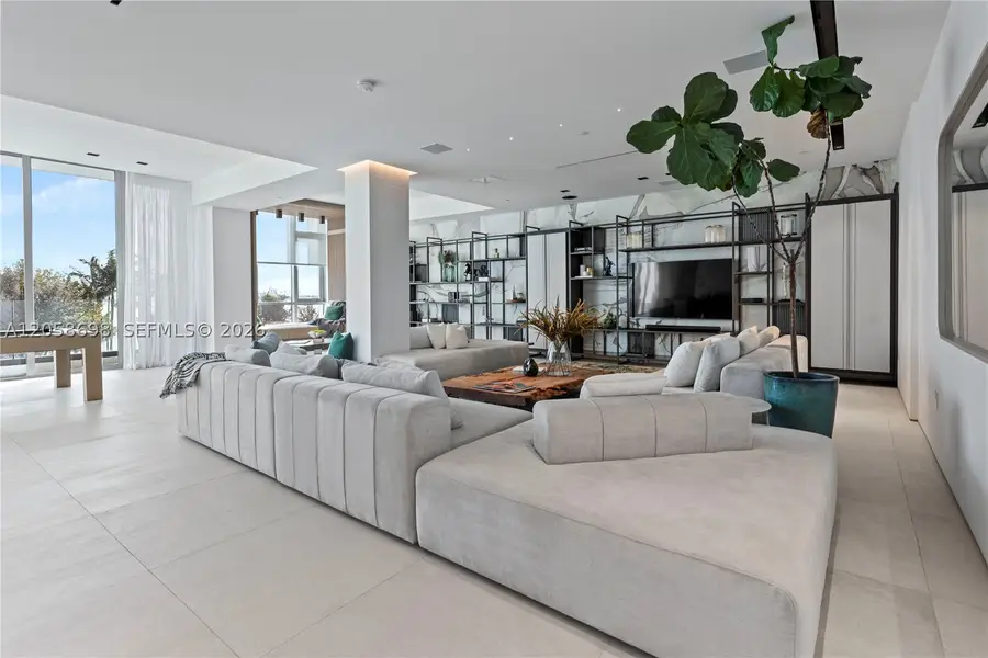 650 NE 32nd #BH2, Miami, FL 33137 - #2