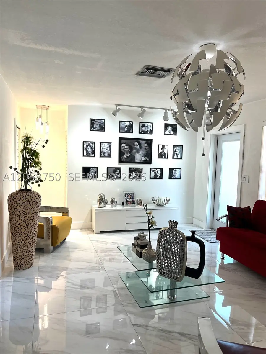 8025 NW 170th, Hialeah, FL 33015 - #2