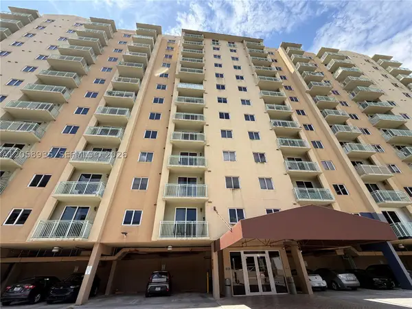 3500 Coral #907, Miami, FL 33145