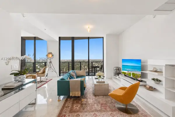 1000 Brickell #PH6106, Miami, FL 33131