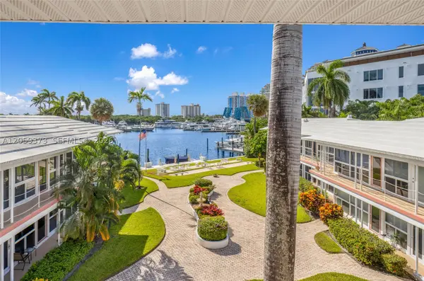 1124 Seminole #4F, Fort Lauderdale, FL 33304