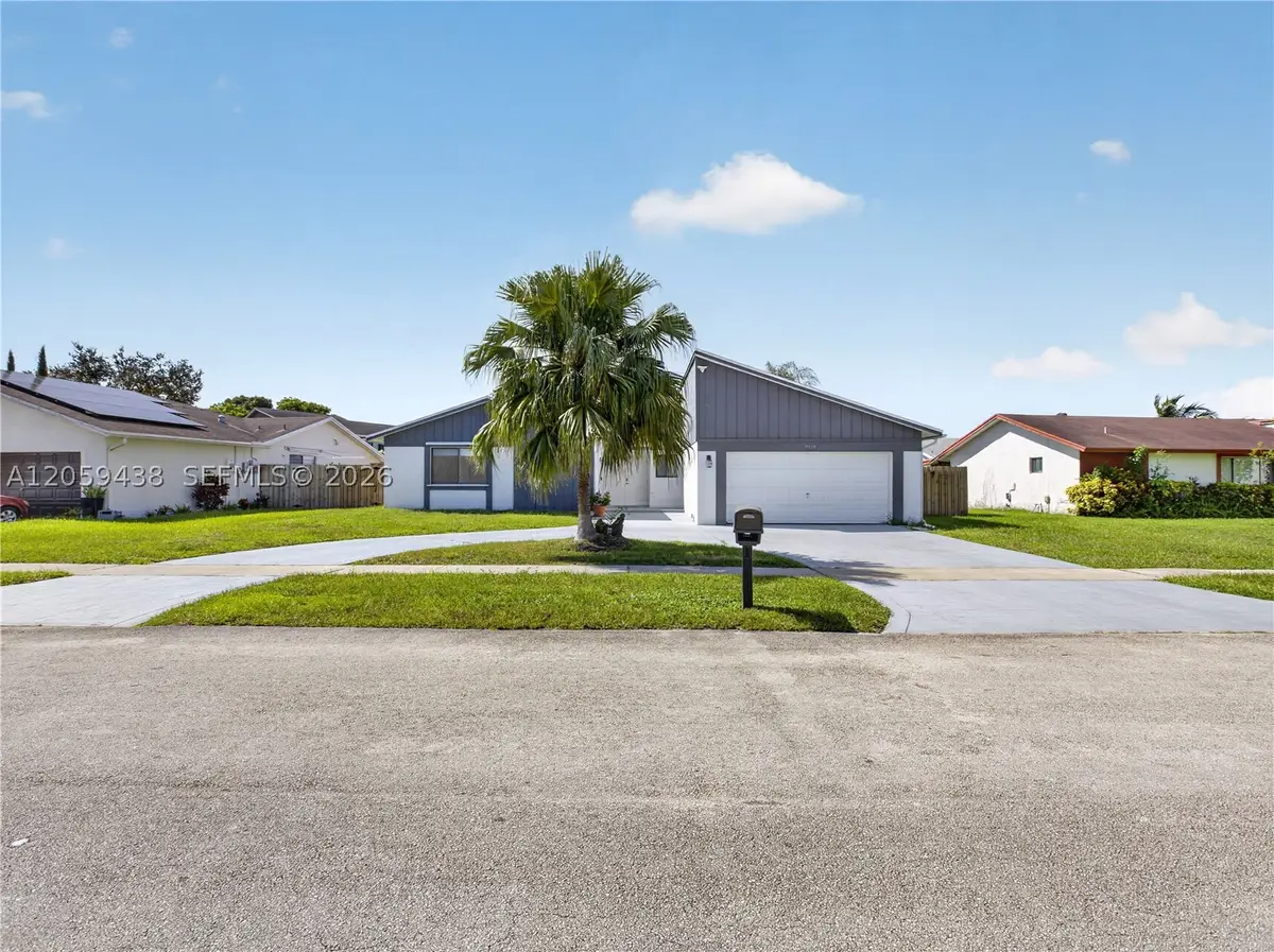 9428 NW 46th, Sunrise, FL 33351 - #1