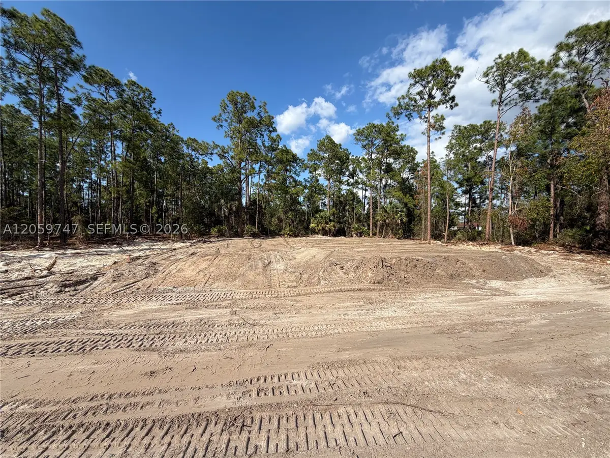 1305 E 11, Lehigh Acres, FL 33972 - #1