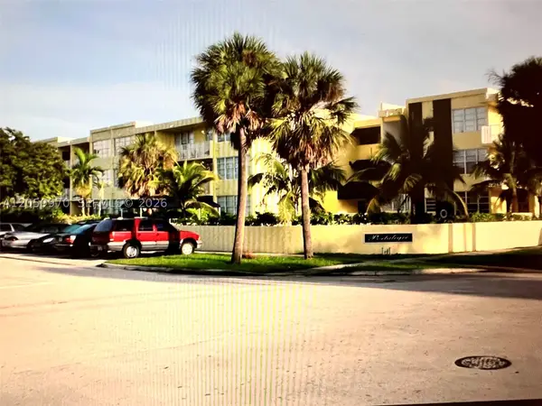 Address Withheld By Seller, North Miami Beach, FL 33162