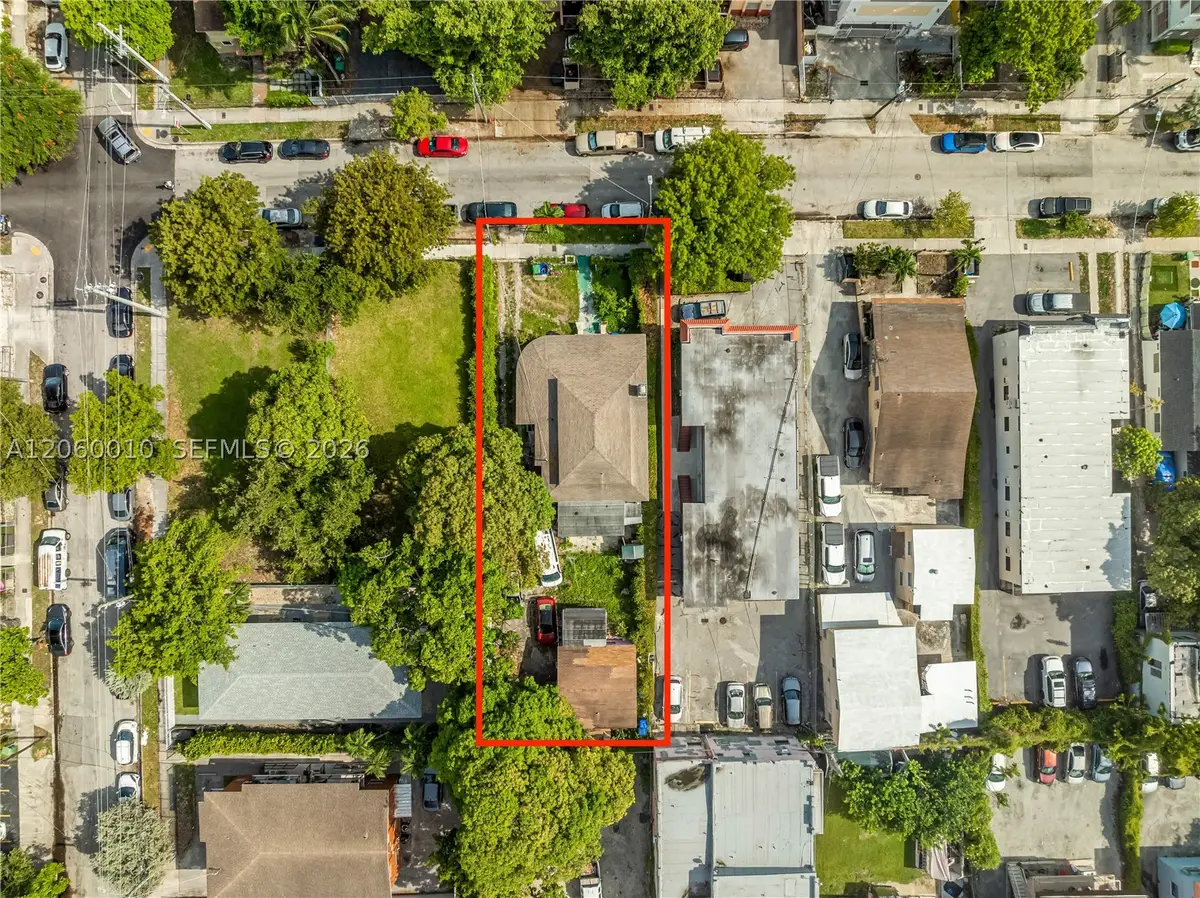 1121 NW 5th, Miami, FL 33128 - #1