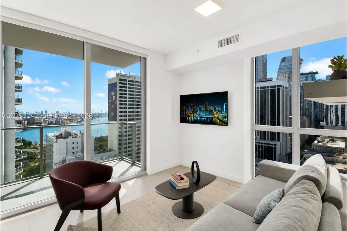 227 NE 2nd #2000, Miami, FL 33132 - #1