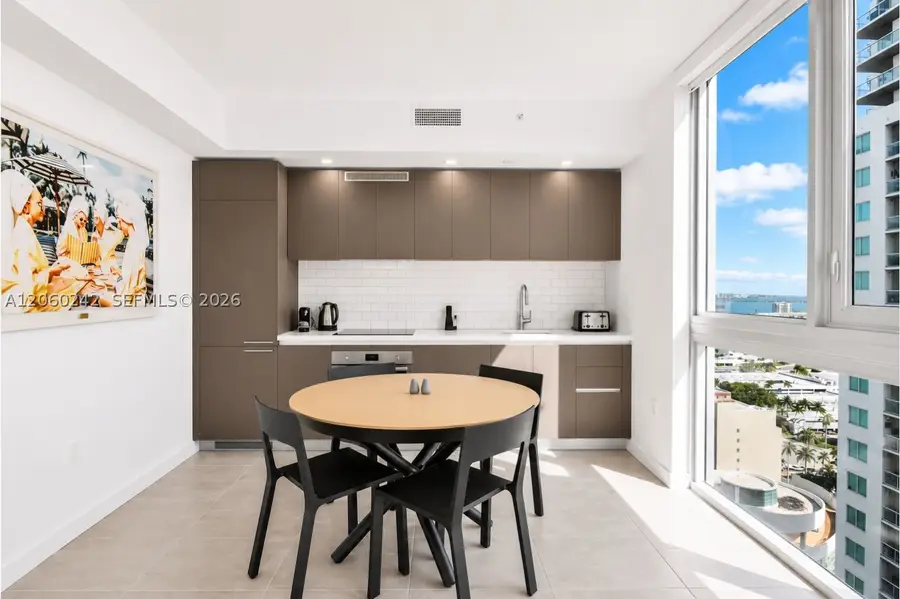 227 NE 2nd #2000, Miami, FL 33132 - #3