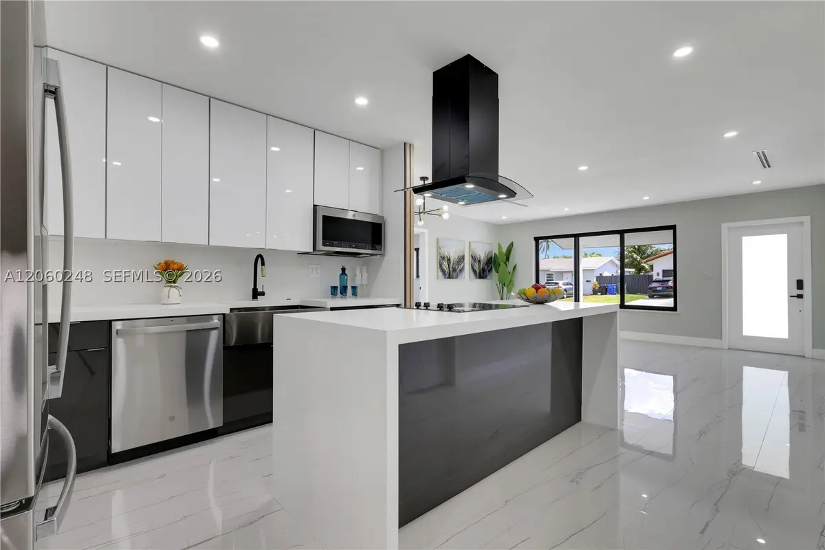 1997 SW 28th, Fort Lauderdale, FL 33312 - #1