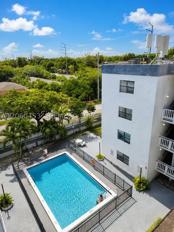 13500 NE 3rd #416, North Miami, FL 33161