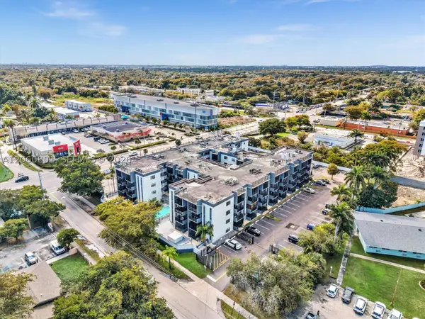 13500 NE 3rd #121, North Miami, FL 33161