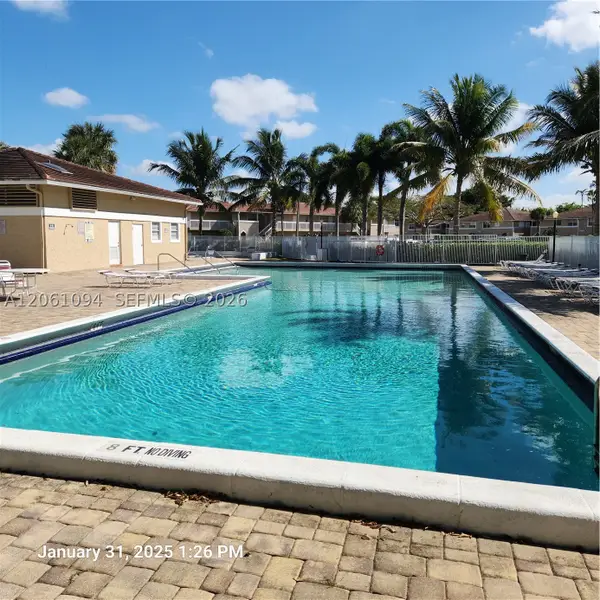 10004 Twin Lakes #36-F, Coral Springs, FL 33071