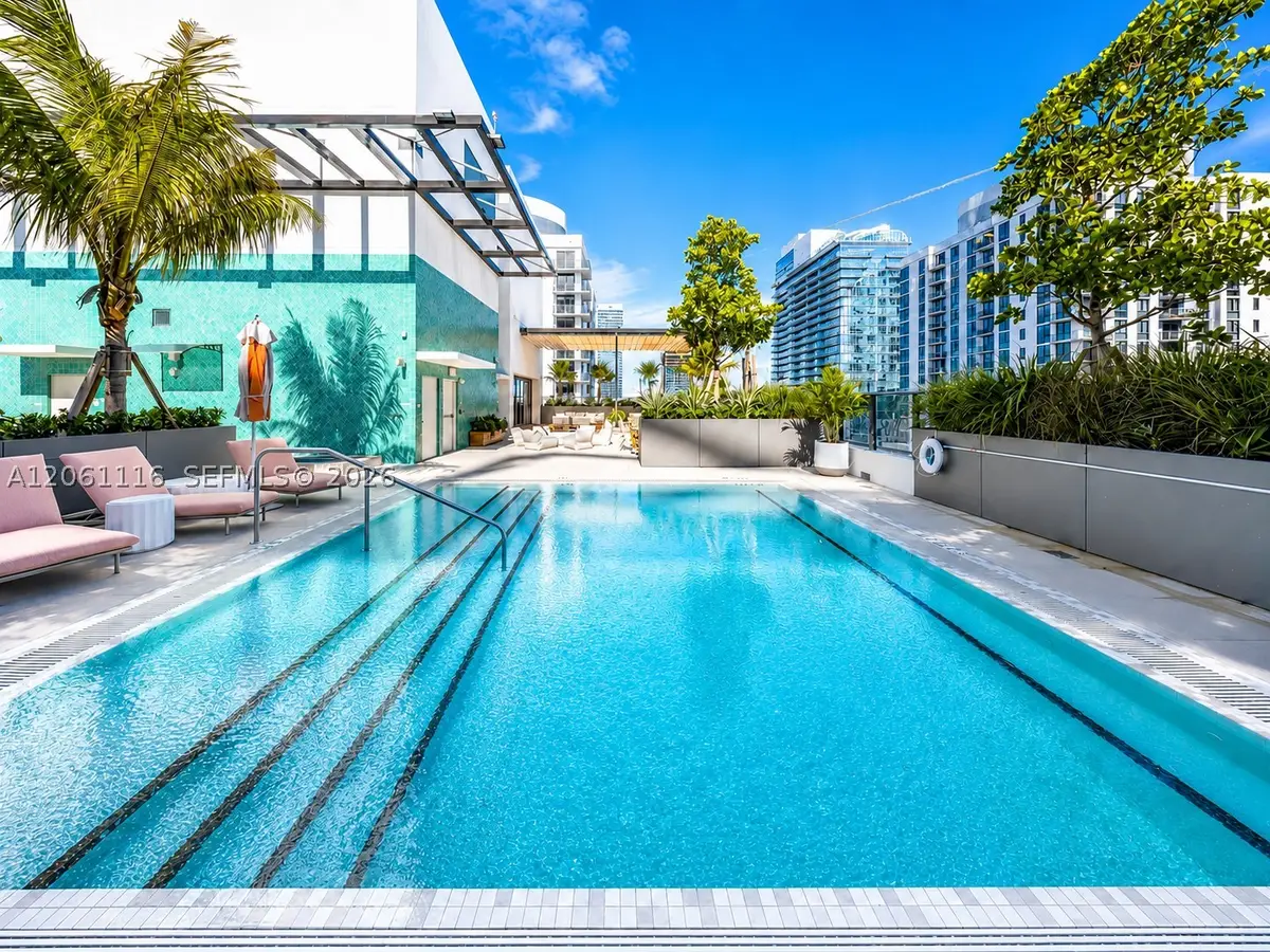 11 NE 6th #809, Miami, FL 33132 - #1