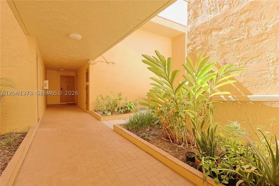 9340 W Flagler #104B, Miami, FL 33174 - #3