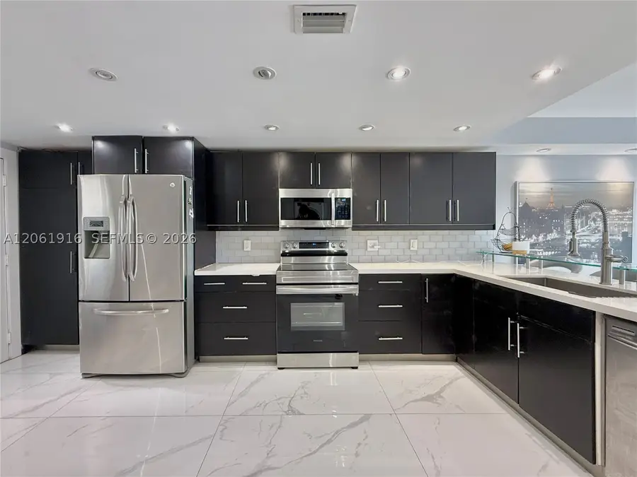 1770 NE 191st #717-1, Miami, FL 33179 - #3