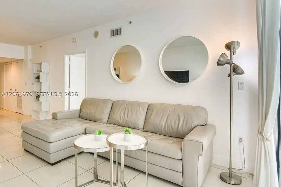 1750 N Bayshore #1909, Miami, FL 33132 - #3