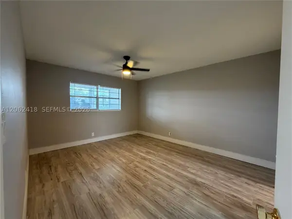 5071 W Oakland Park #205, Lauderdale Lakes, FL 33313