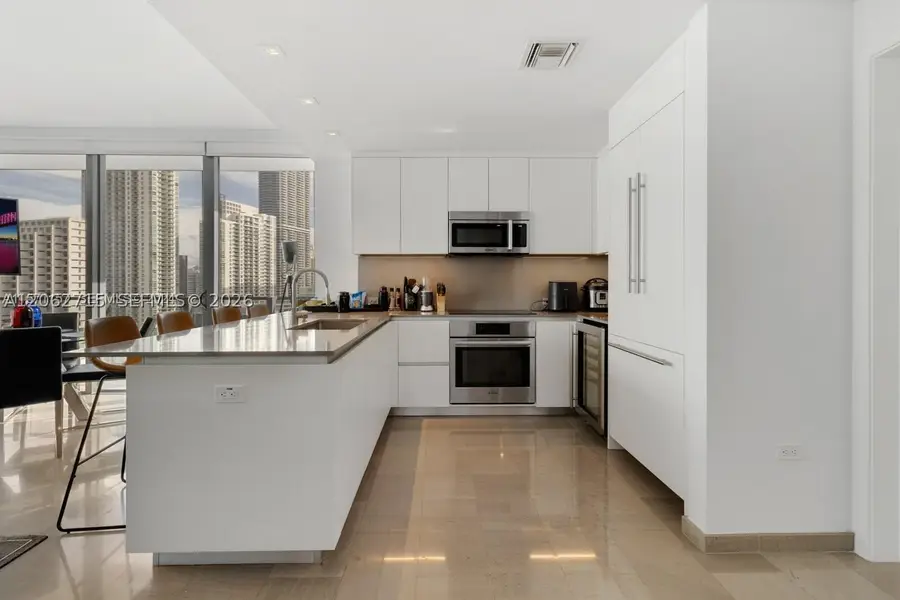 68 SE 6th #2101, Miami, FL 33131 - #2
