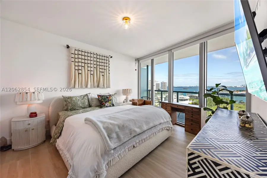 888 Biscayne #2009, Miami, FL 33132 - #3