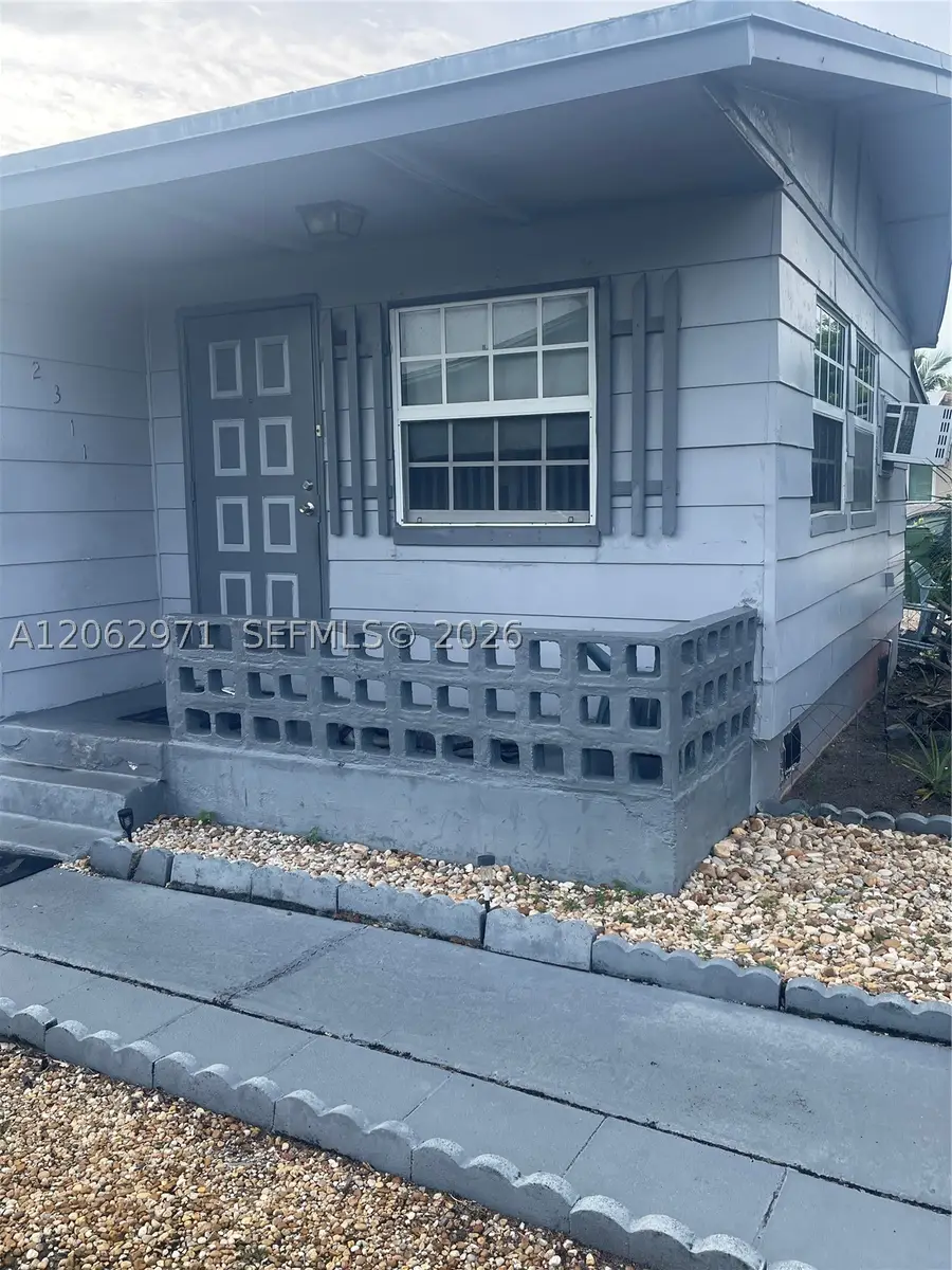 2311 NW 27th, Fort Lauderdale, FL 33311 - #2