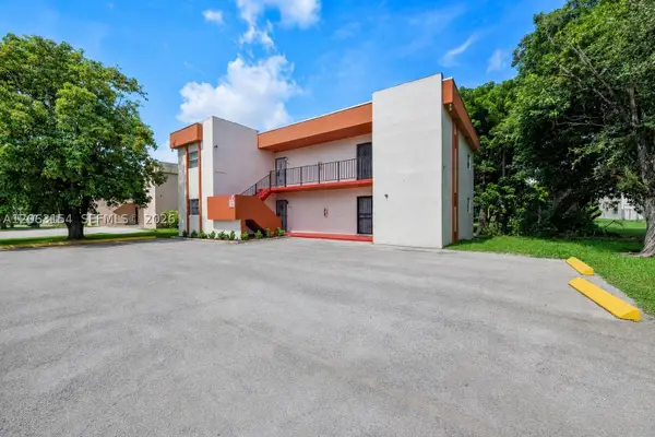 13980 NE 2nd, Miami, FL 33161