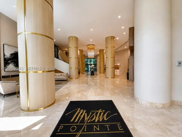 3500 Mystic Pointe #2204, Aventura, FL 33180