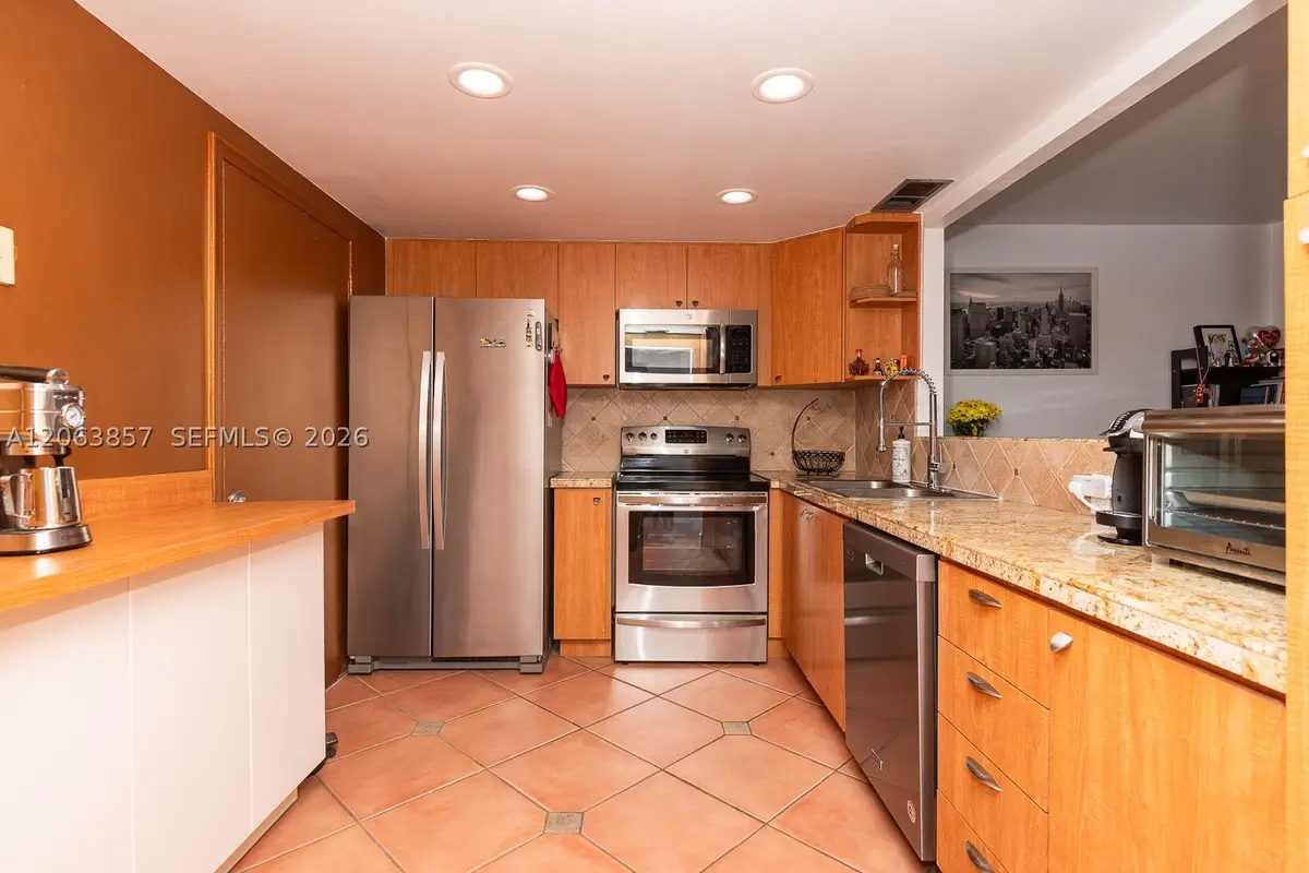 1020 Meridian #314, Miami Beach, FL 33139 - #1