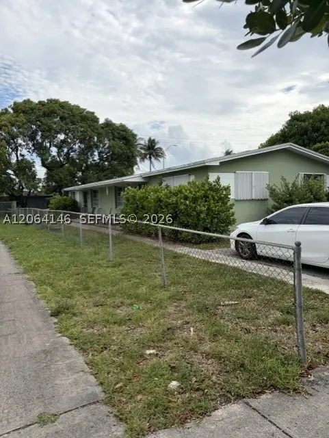 210 E 10th, Hialeah, FL 33010 - #2