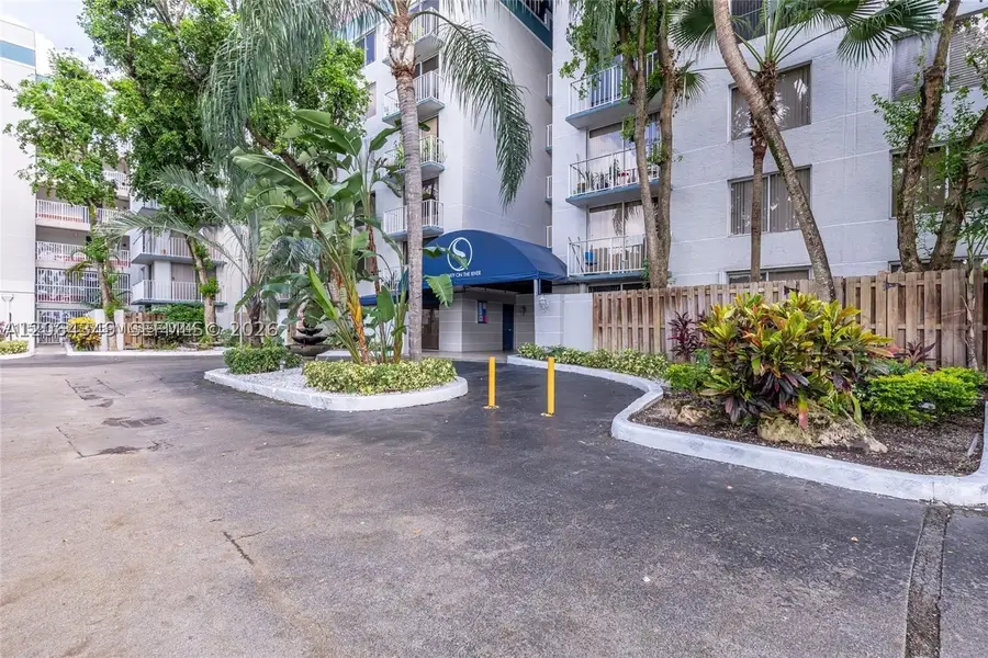 1740 NW N River #419, Miami, FL 33125 - #2