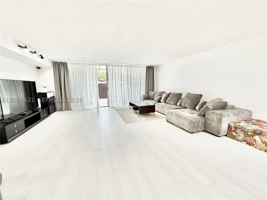 2203 NE 7th #14, Hallandale, FL 33009 - #2