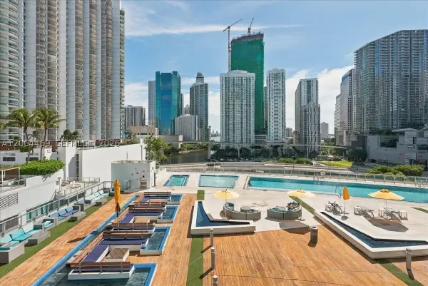 92 SW 3rd #1210, Miami, FL 33130