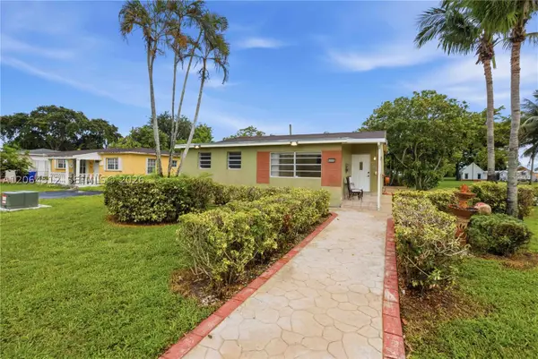 6448 Funston, Hollywood, FL 33023