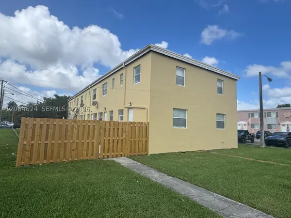 8454 NW 4th #8454, Miami, FL 33150