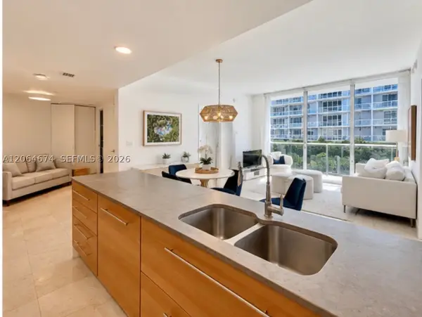 475 Brickell #1609, Miami, FL 33131
