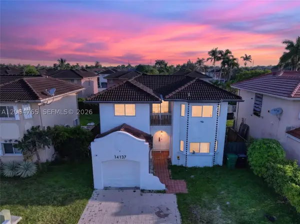 14137 SW 164th, Miami, FL 33177