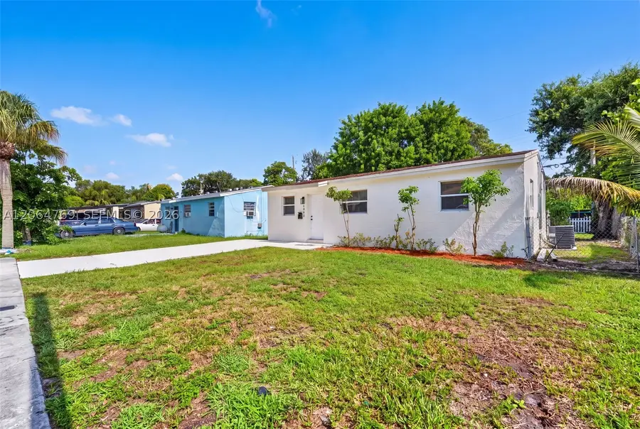 1583 NE 152nd, North Miami Beach, FL 33162 - #3