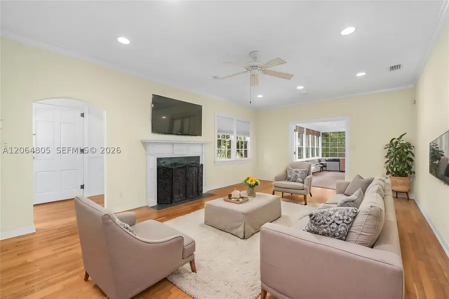 717 Ne, Gainesville, FL 32601 - #3