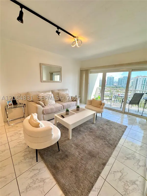 300 Bayview #1603, Sunny Isles Beach, FL 33160