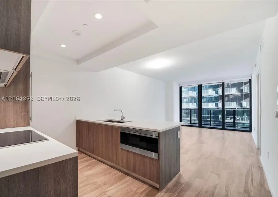 801 S Miami #1807, Miami, FL 33130 - #2