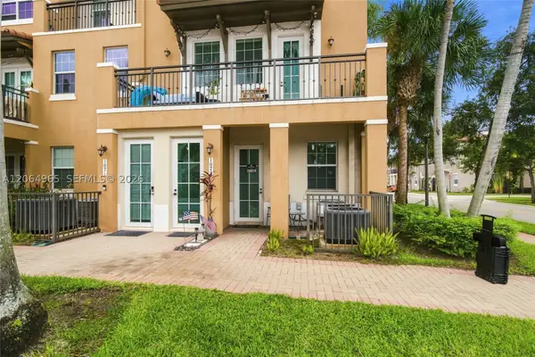 1075 SW 147 #5601, Pembroke Pines, FL 33027
