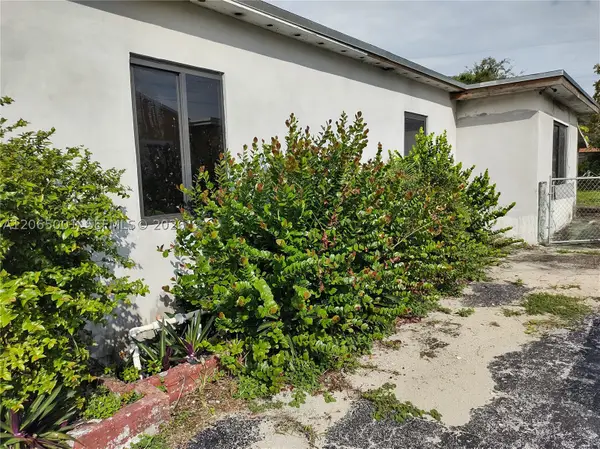 Address Withheld By Seller, North Miami, FL 33168