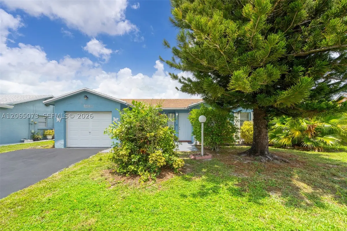 7235 Pine Bluff, Lake Worth, FL 33467 - #1