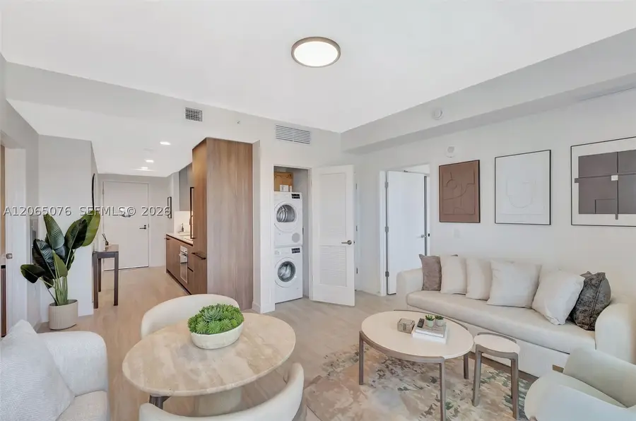 580 72nd #808, Miami Beach, FL 33141 - #2
