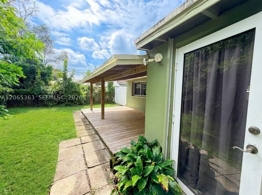 6831 Farragut, Hollywood, FL 33024 - #3