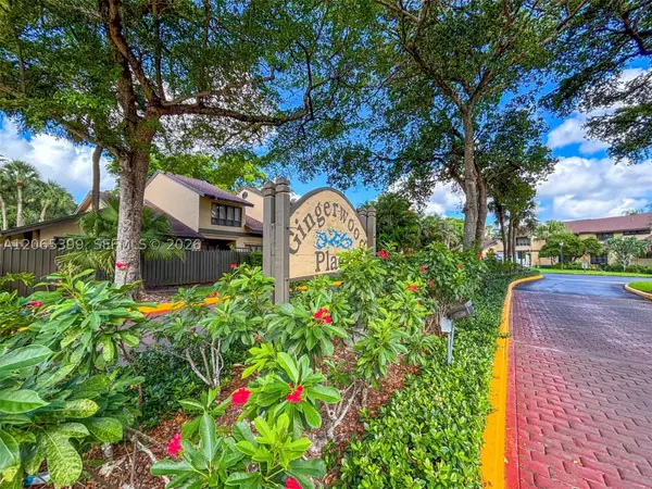 8703 Cleary, Plantation, FL 33324