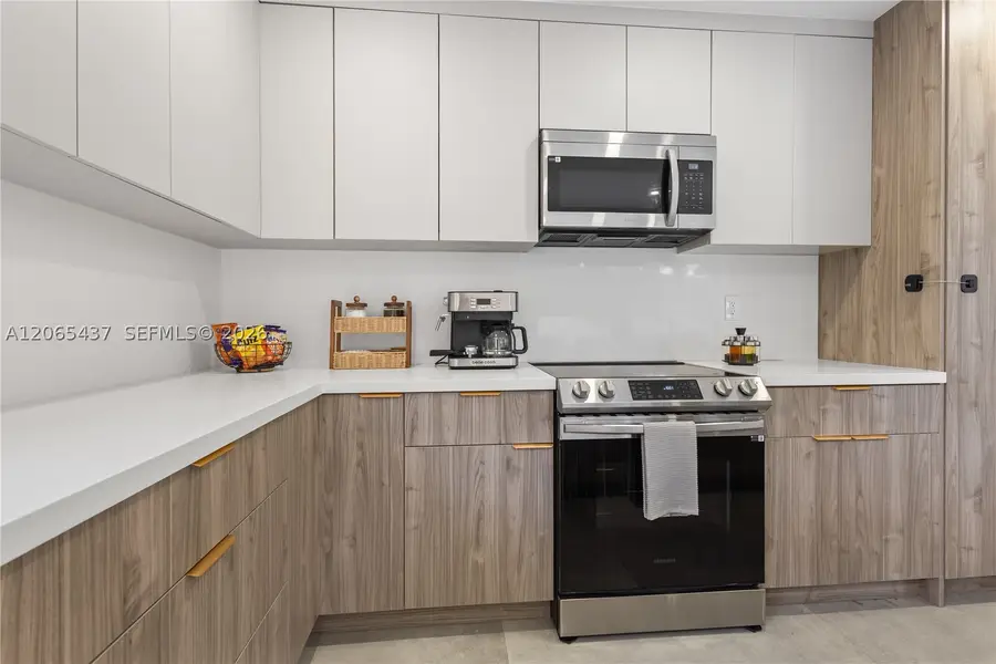 1042 NW 13th, Fort Lauderdale, FL 33311 - #3