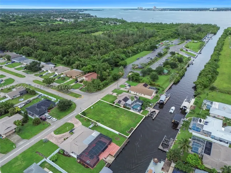 2328 SE 15, Cape Coral, FL 33990 - #3